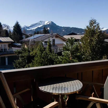 Gaisalphorn Mit Netflix, Garage Und Sommer-bergbahnticket *